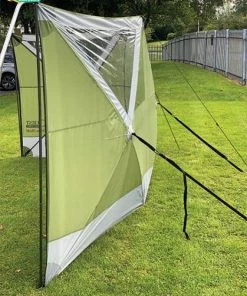 Quest Screen Shield Windbreak (2022)