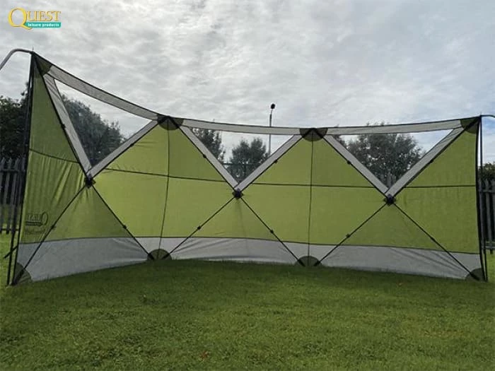 Quest Screen Shield Windbreak (2022)